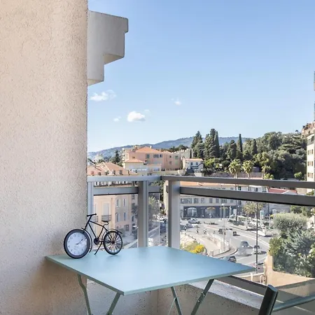 Apartment Lb Vacation I Center, Renovated With Balcony, Ideal For Holidays Or Congress! Cannes