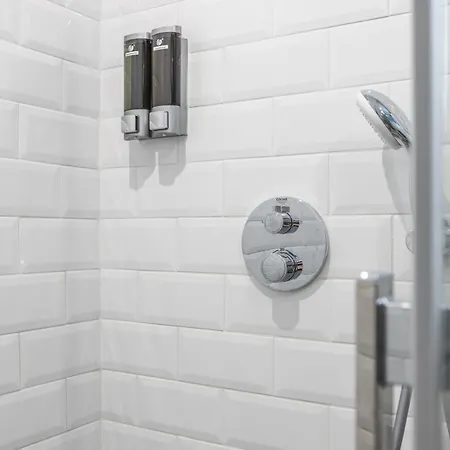 Lb Vacation I Center, Renovated With Balcony, Ideal For Holidays Or Congress! * Cannes