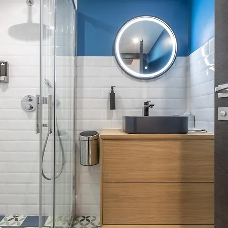 Apartment Lb Vacation I Center, Renovated With Balcony, Ideal For Holidays Or Congress!